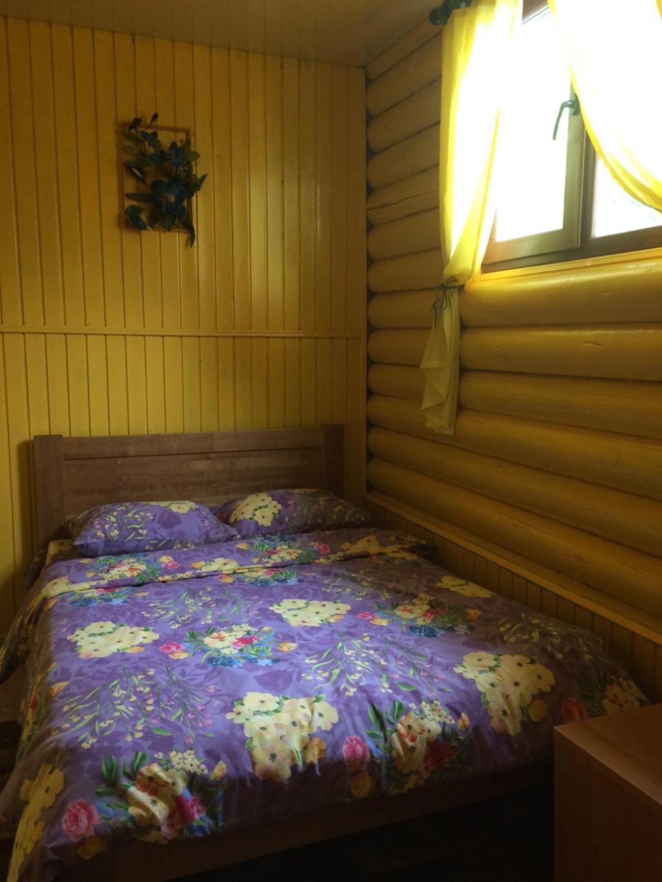 Hotelhola Чернихив Екстериор снимка